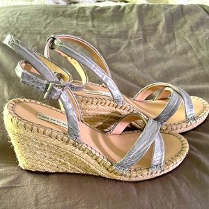 NWOT - Saks Fifth Avenue grey leather strapy wedges